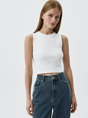 Базовый топ в рубчик, белый, арт. Не указан