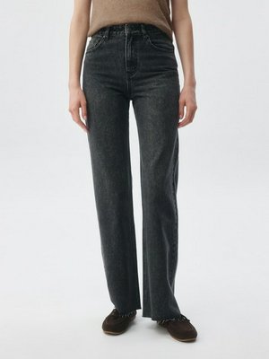 Джинсы Straight Fit