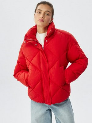 Стёганая оверсайз куртка с высоким воротником, арт. 11692