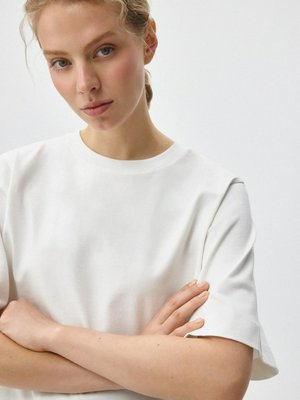 Базовая футболка ALBA oversize fit, арт. 12205