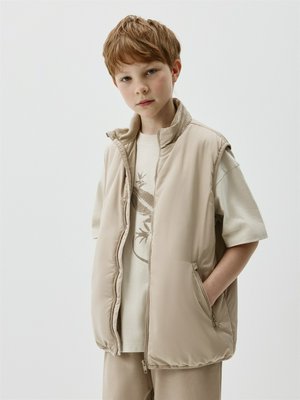 Утепленный детский жилет, арт. 12209