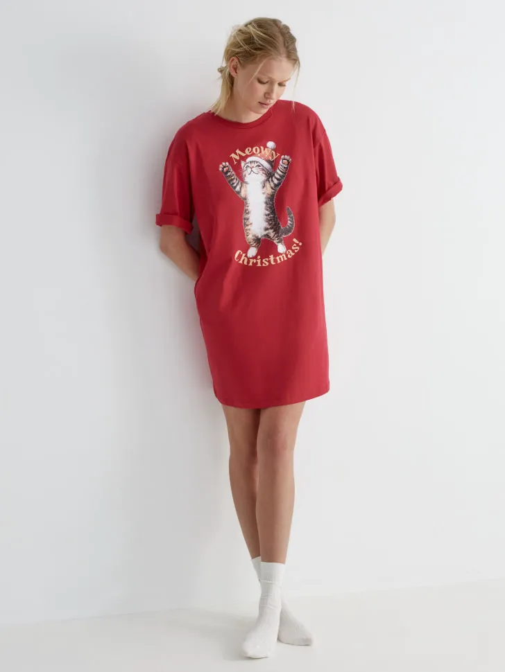 Домашнее платье-футболка оверсайз с принтом, красный, арт. 12752