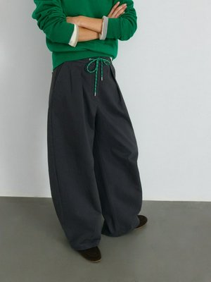 Широкие брюки слоучи из хлопка, арт. 12890