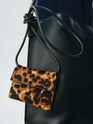 Сумка-картхолдер из натуральной кожи, черный, леопардовый, арт. Не указан