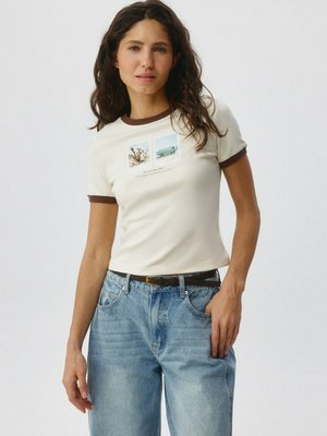 Футболка приталенная с принтом, бежевый, коричневый, арт. ART12345