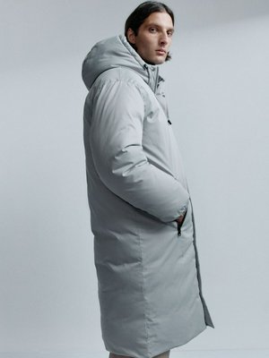 Длинное пальто оверсайз с капюшоном, арт. 13238