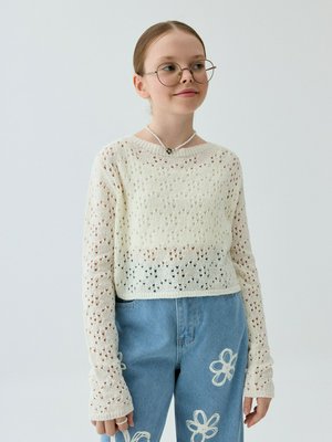 Короткий джемпер ажурной вязки, молочный, арт. GIRL-DPM-001