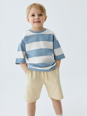 Удлиненные трикотажные шорты, бежевый, арт. SHORTS001B