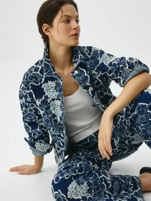 Джинсовая куртка с цветочным рисунком, синий, белый, арт. 0000