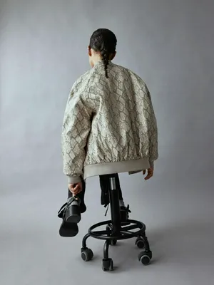 Бомбер оверсайз из экокожи для девочек, цветной, арт. БОМБ001