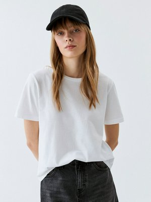 Футболка MARY REGULAR FIT, арт. 15002