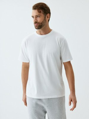 Футболка PETER REGULAR FIT базовая, арт. 15024