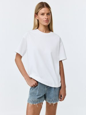 Футболка KATE OVERSIZE FIT, арт. 15071