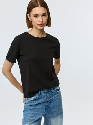 Футболка MARY REGULAR FIT, арт. 15073