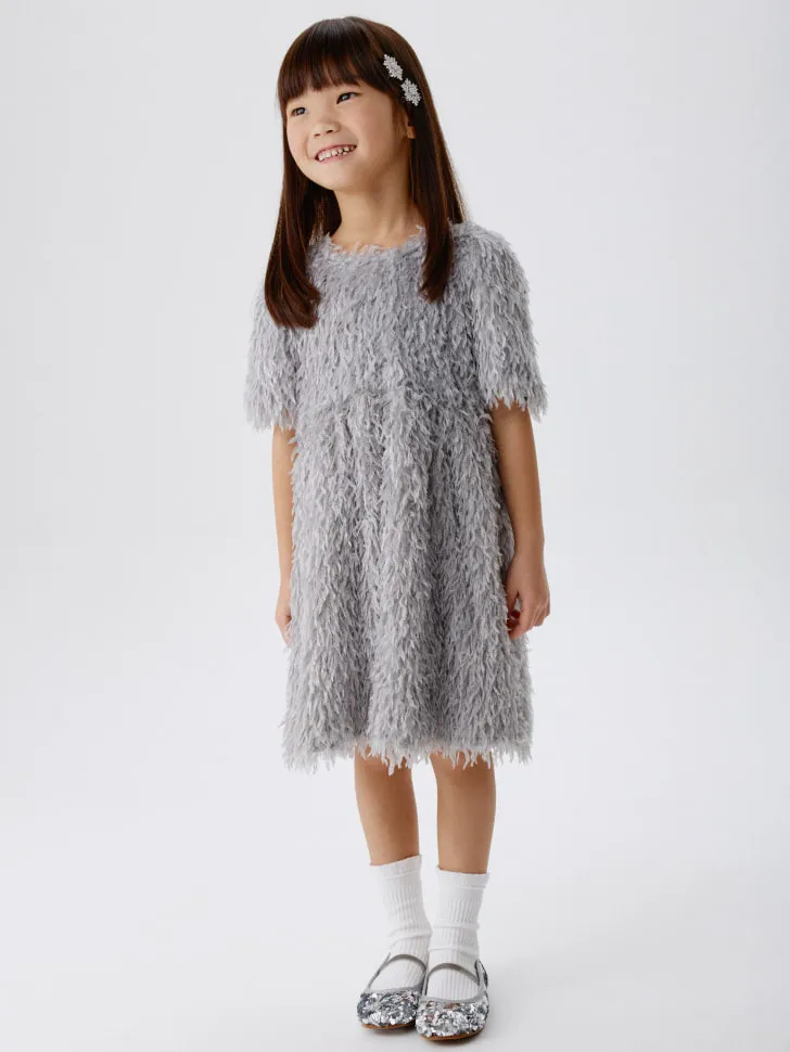Нарядное пышное платье с эффектом перьев для девочек, серый, арт. 15228