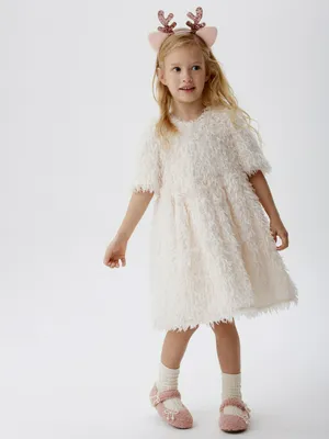 Нарядное пышное платье с эффектом перьев, арт. 15271