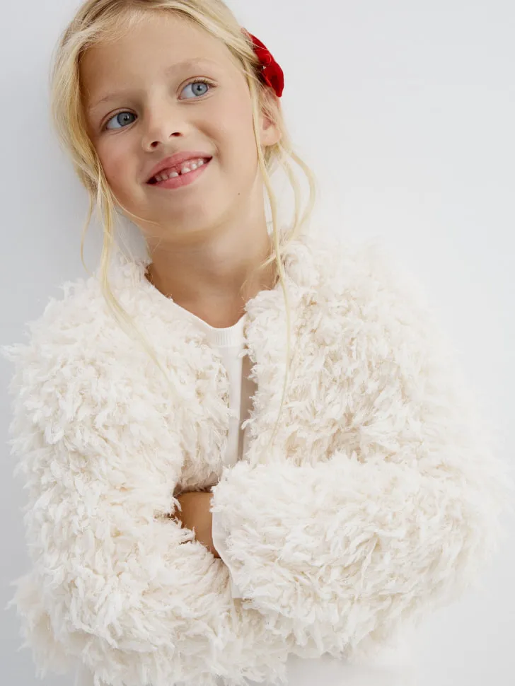 Пушистый жакет, белый, арт. 15276