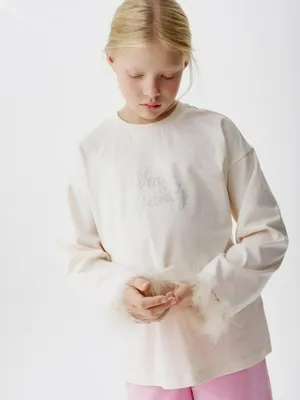 Лонгслив оверсайз с перьями и стразами, арт. 15471