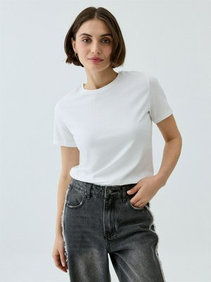 Футболка EVA SLIM FIT, белый, арт. evsf123