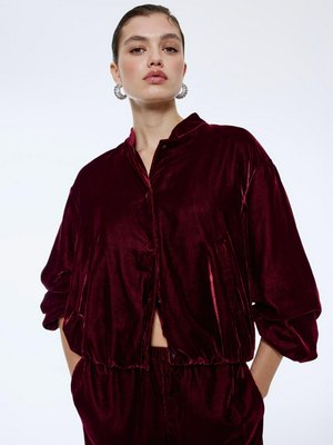 Бомбер оверсайз из велюра, бордовый, арт. 15676