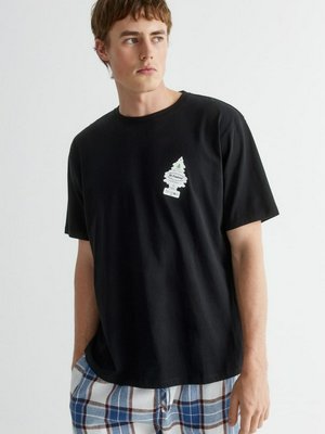 Пижамная футболка с новогодним принтом, черный, белый, арт. 15686