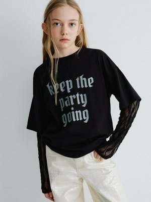 Лонгслив оверсайз с кружевными рукавами, черный, арт. lsov789