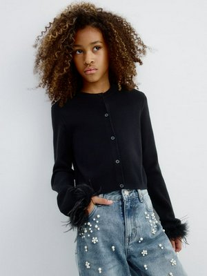 Вязаный кардиган с перьями, черный, арт. art001