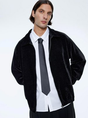 Атласный галстук, черный, арт. tieb001