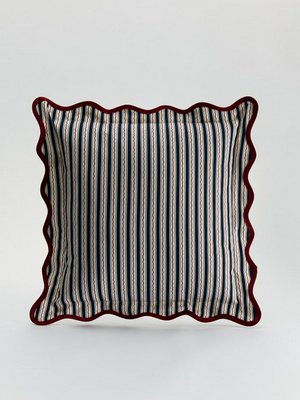 Чехол для декоративной подушки с контрастной фигурной окантовкой, цветной, арт. 16705