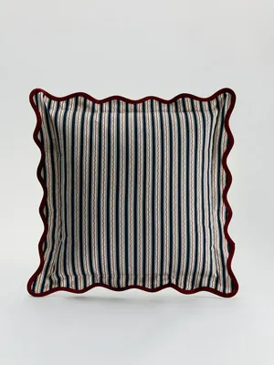 Чехол для декоративной подушки с контрастной фигурной окантовкой, цветной, арт. 16705