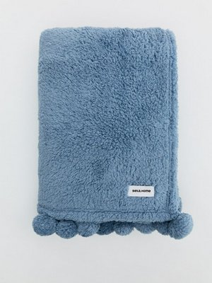 Флисовый плед с помпонами, голубой, арт. б/а