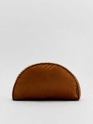 Декоративная подушка, карамельный, черный, арт. dec001