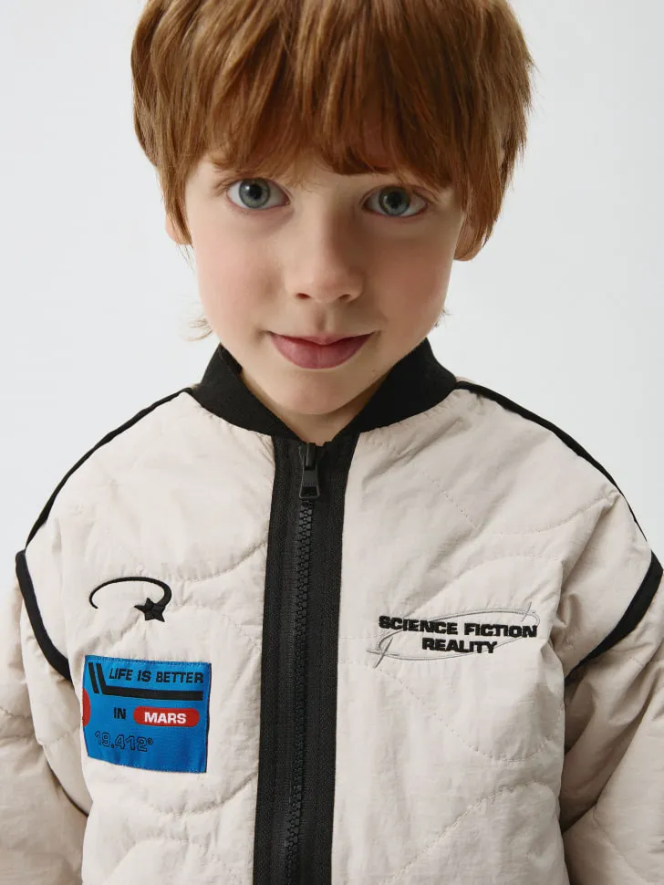 Стеганая куртка с вышивкой для мальчиков, бежевый, арт. 1731