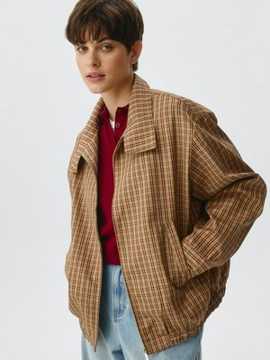 Ветровка с воротником в клетку, арт. 2140