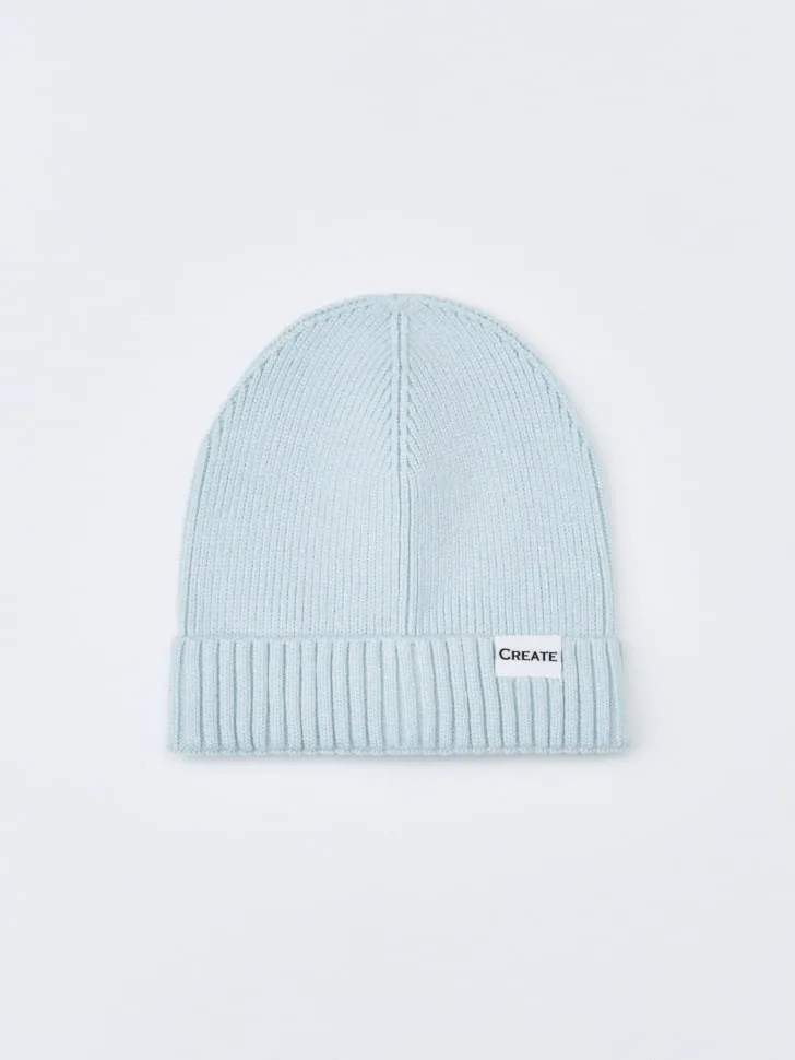 Шапка в рубчик с патчем, голубой, арт. 2383