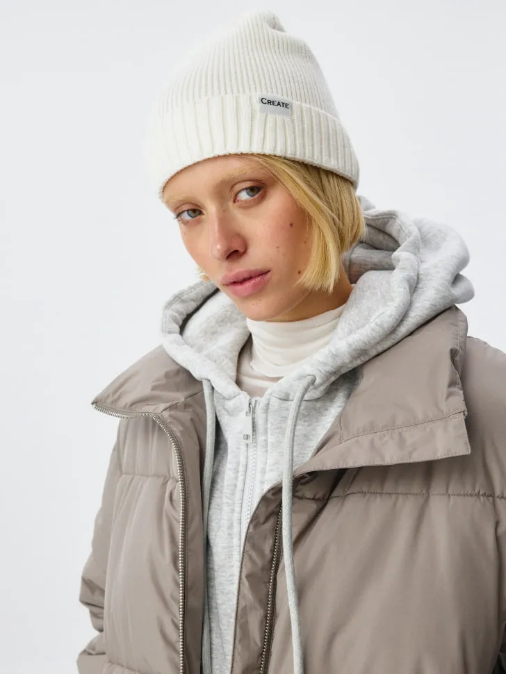 Шапка в рубчик с патчем, бежевый, арт. 2384