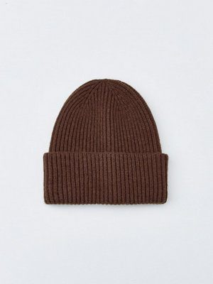 Базовая шапка в рубчик, арт. 2397