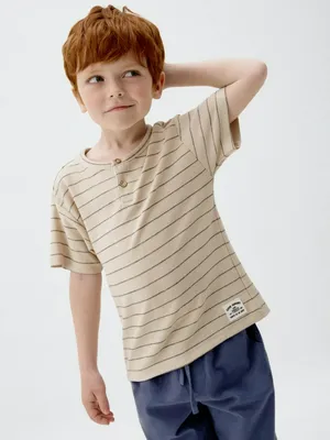 Базовая футболка на пуговицах для мальчиков, арт. 2834