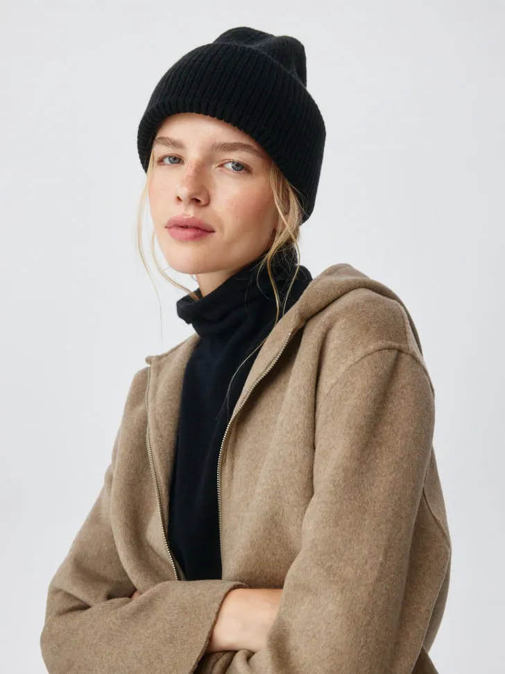 Вязаная шапка из смесовой шерсти, черный, арт. 2837