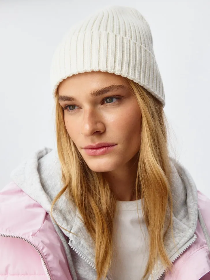 Шапка-бини в рубчик, бежевый, арт. 3026