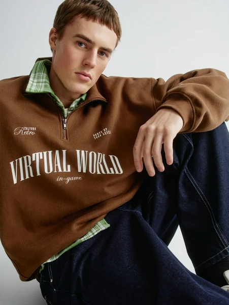 Свитшот оверсайз с воротником-стойкой, коричневый, арт. mnswt001