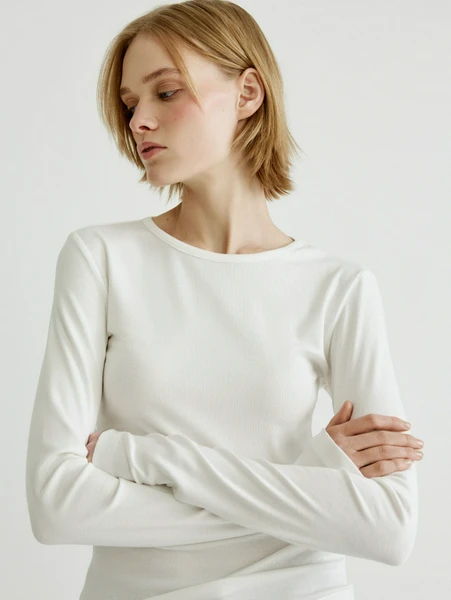 Базовый приталенный лонгслив, белый, арт. 31773