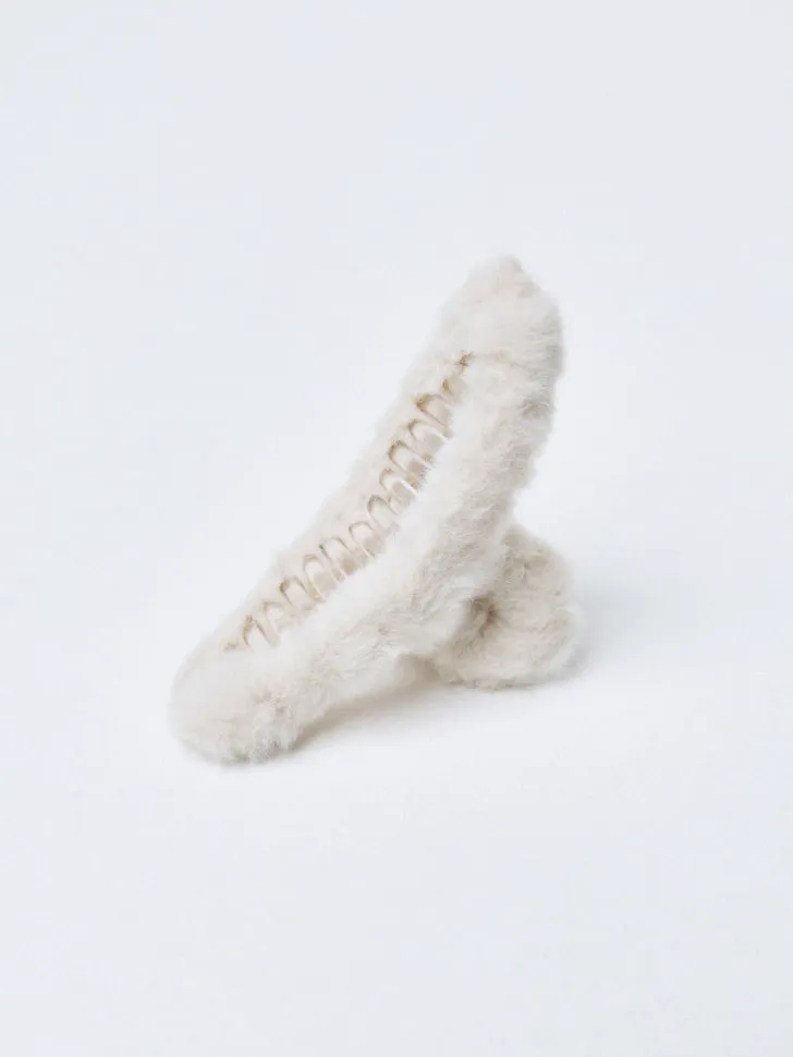 Пушистая заколка краб, белый, арт. 3713