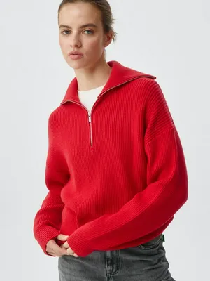 Вязаный джемпер с воротником-стойкой на молнии, красный, арт. 3928
