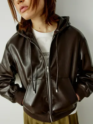 Куртка-бомбер SELA с капюшоном из экокожи, коричневый, арт. 40500