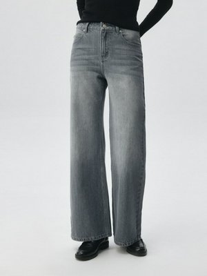 Джинсы WIDE LEG