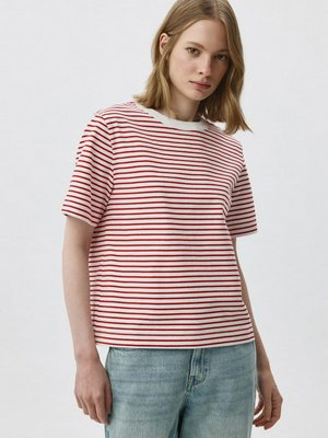 Футболка JADE OVERSIZE FIT