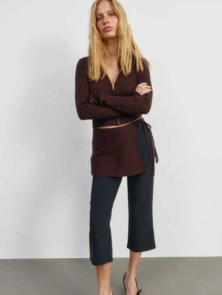 Вязаный пояс-баска SELA Young, коричневый, арт. 4504