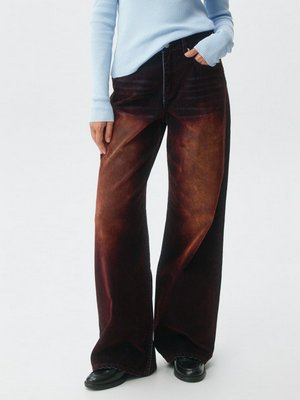 Джинсы WIDE LEG с флоковым покрытием