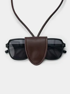 Футляр-держатель для очков из экокожи Sela, коричневый, арт. 49657